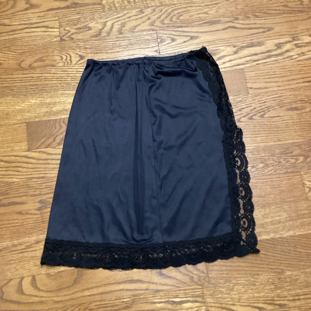 Vassarette Vintage nylon half slip Black Size Small
